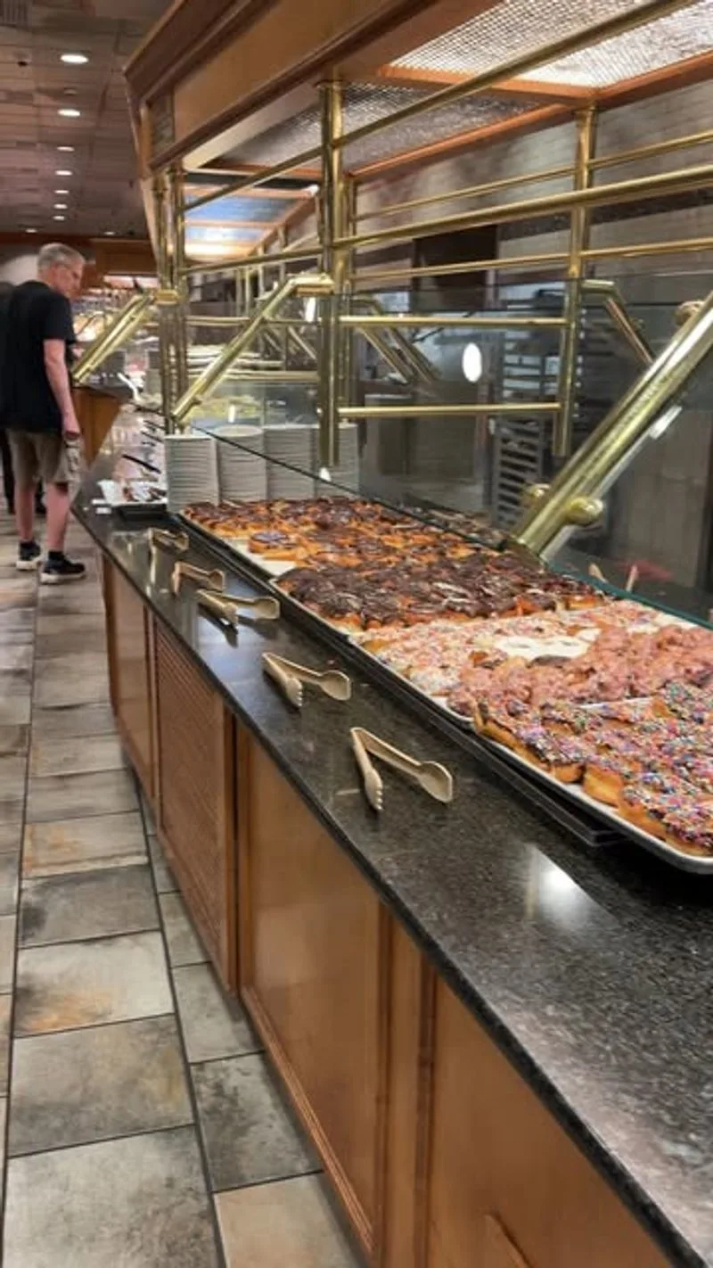 Shady Maple Smorgasbord — East Earl