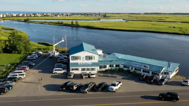 8 Seafood Spots in New Hampshire Where Dock-to-Table Still Means Something