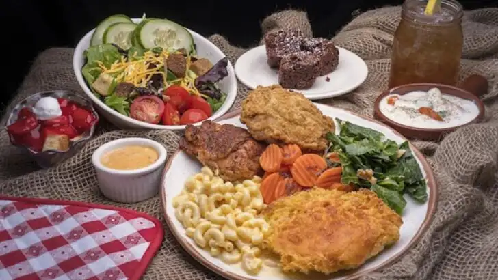 8 Tennessee All-You-Can-Eat Spots Serving Fried Chicken Done Right
