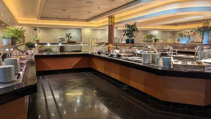 8 Things You’ll Learn About Cruise Ship Buffets After Your First Sailing