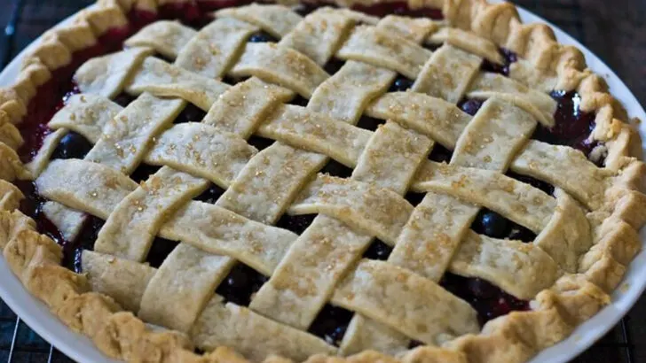 9 Foods Mainers Miss Most When They’re Away From the Coast