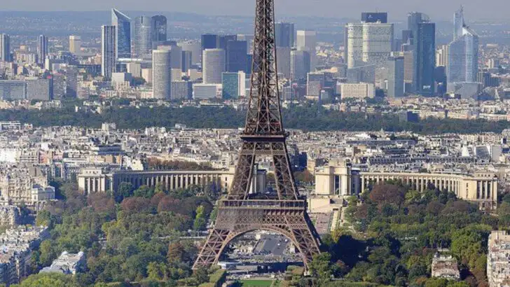 9 Things That Annoy American Tourists in Europe