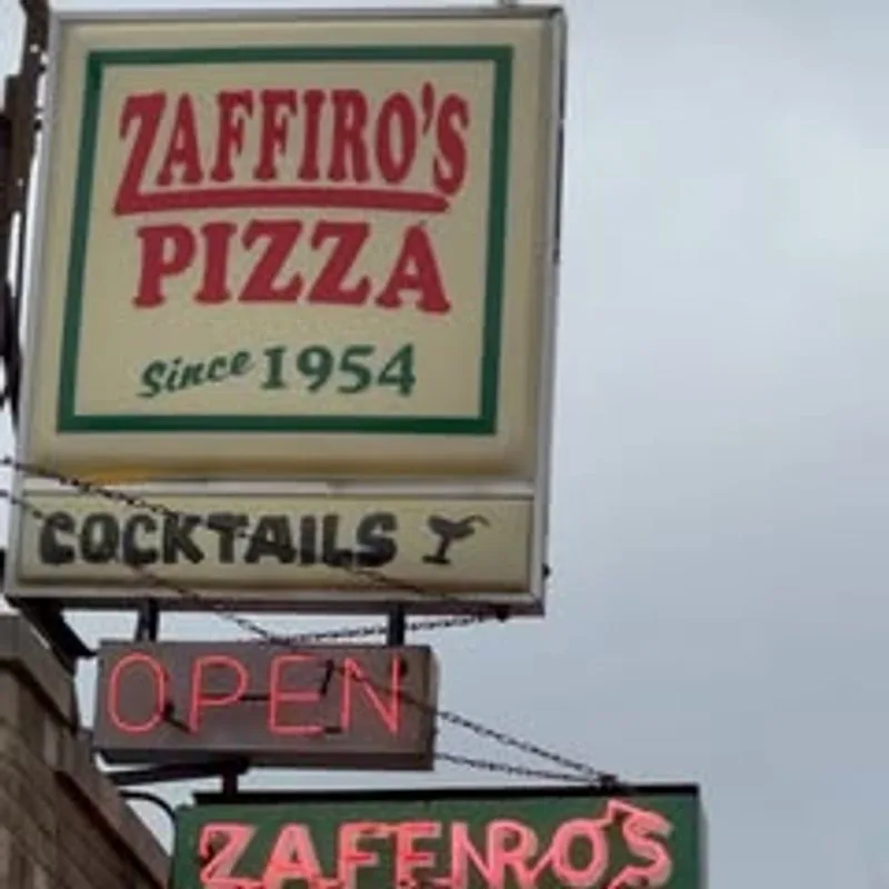 Zaffiro’s Pizza — Milwaukee