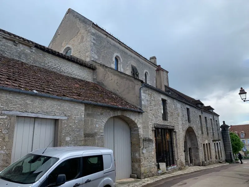 Église Saint‑Étienne de Vézelay: A Quiet Gem at the Village Gate