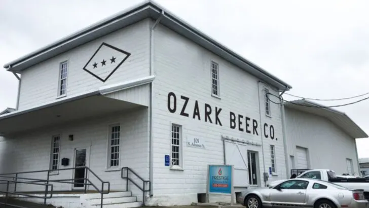 A Surprising Foodie Destination In Arkansas That’s Also Incredibly Scenic