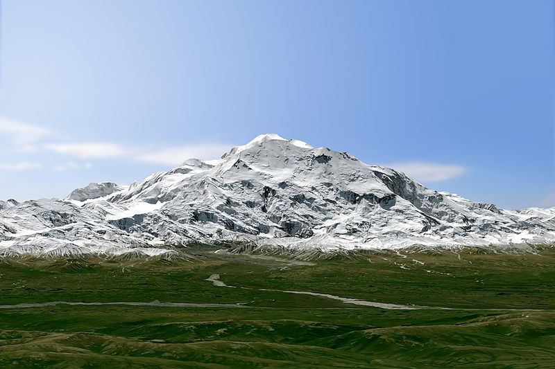 Denali's Majestic Peak