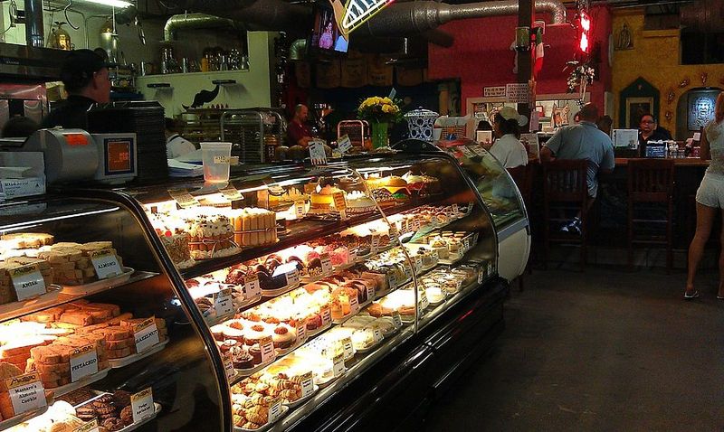 Mazzaro’s Italian Market Pizzeria (St. Petersburg)