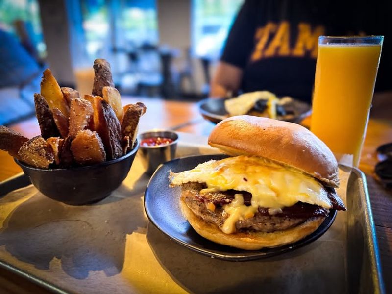 The Boozy Pig — Tampa