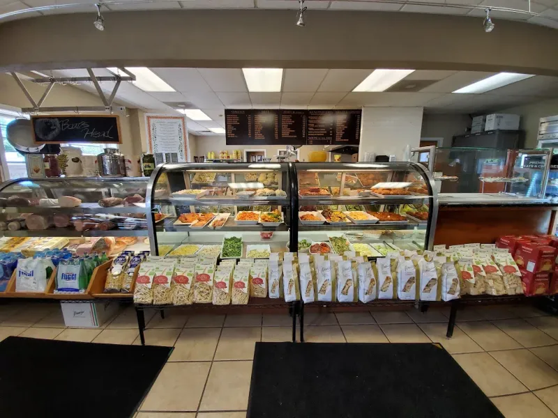 Porfirio’s Italian Market & Café – Hamilton, NJ