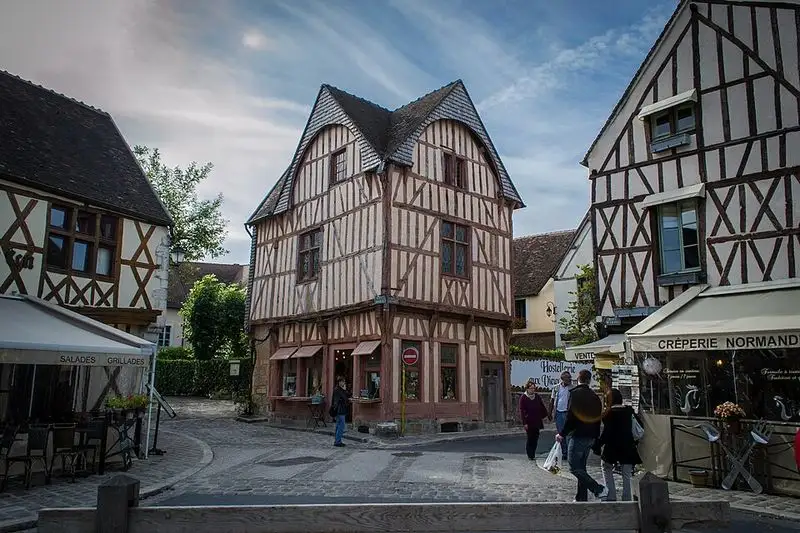 Provins