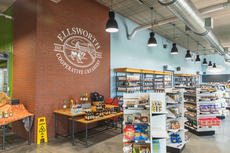 Ellsworth Cooperative Creamery – Ellsworth