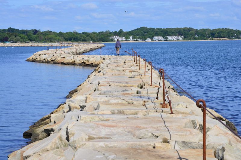 A Coastal Escape Between Two Icons