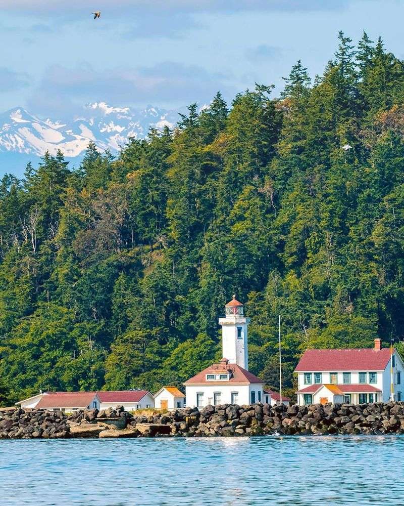 Arrival & the Ferry Approach