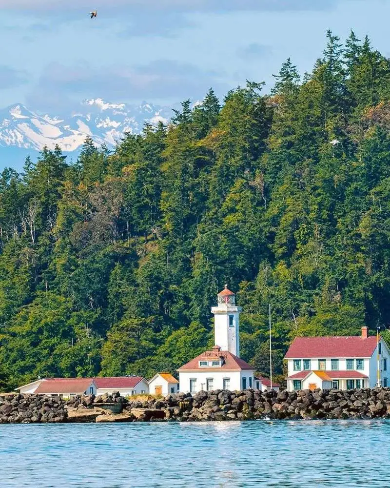 Arrival & the Ferry Approach