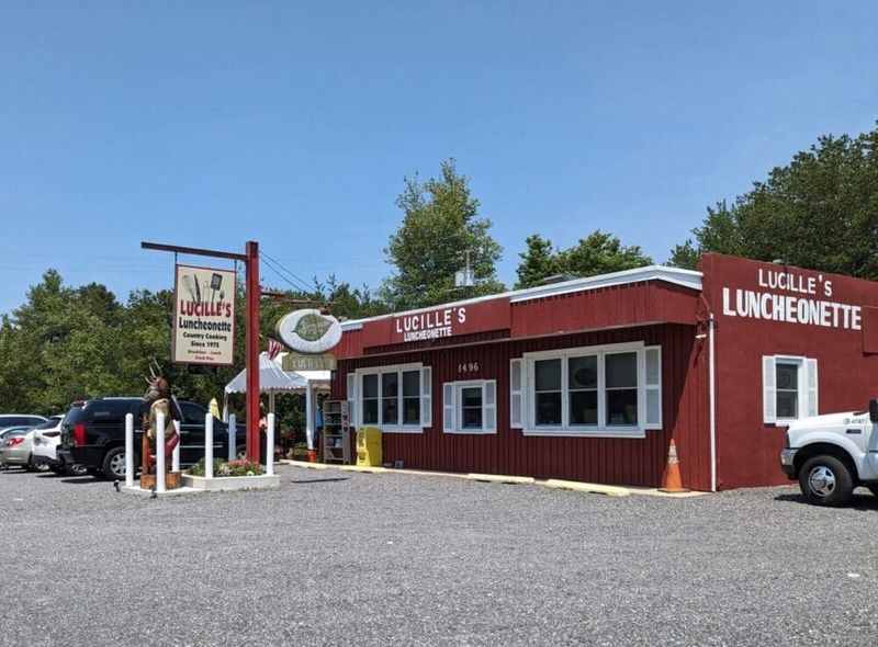 Lucille’s Luncheonette – Warren Grove