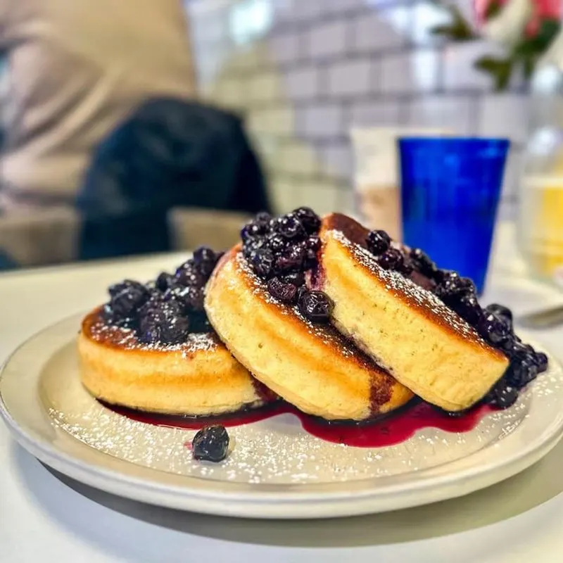 Cafe Weekend - Boston
