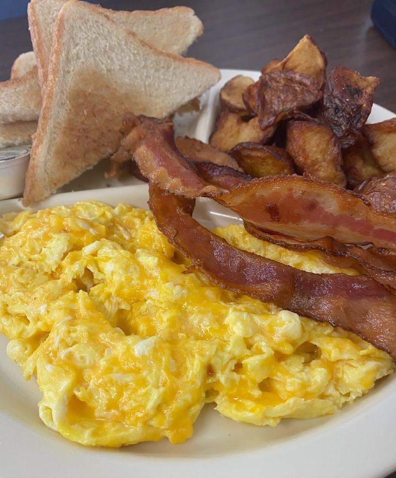 Bum’s Restaurant — Ayden