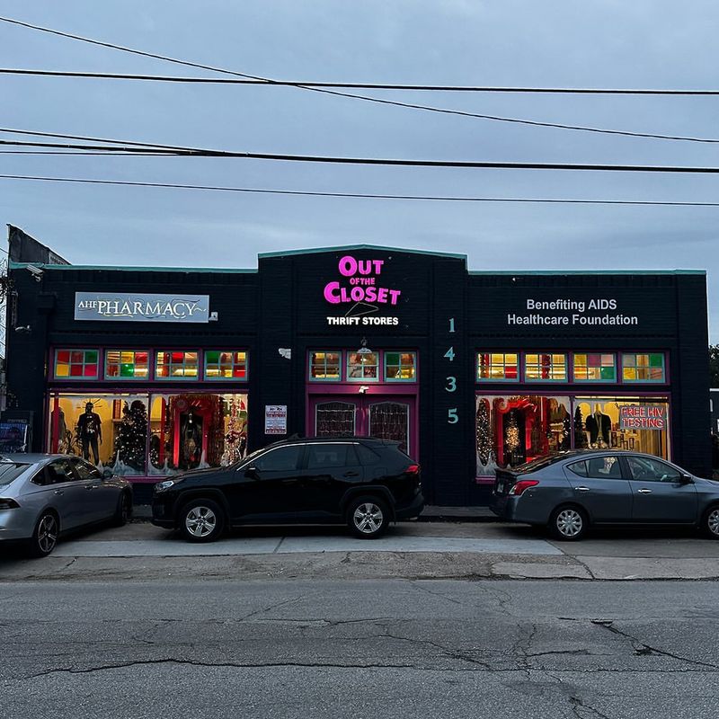 Out of the Closet – Houston