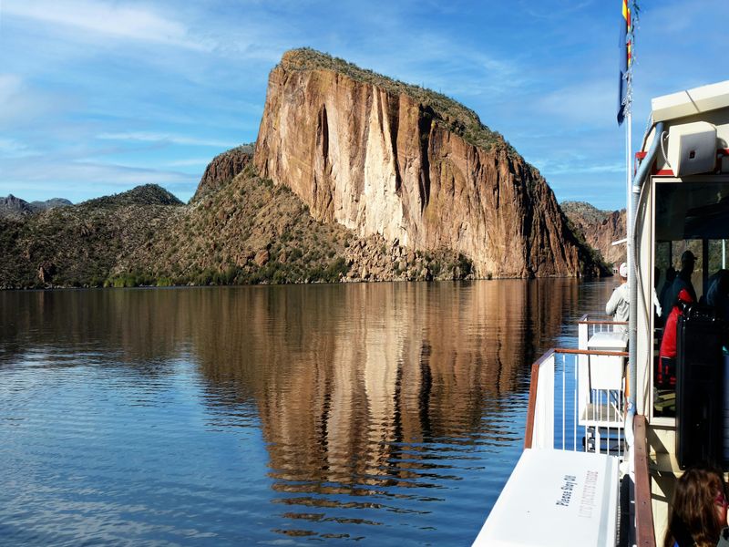 Canyon Lake Steamboat Cruise