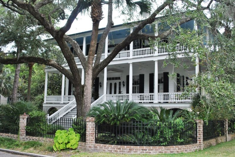 Beaufort, South Carolina — Lowcountry History and Live Oaks