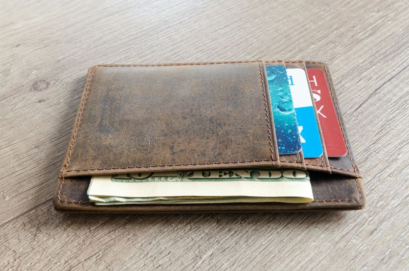 Keep Wallets and Phones in Front Pockets