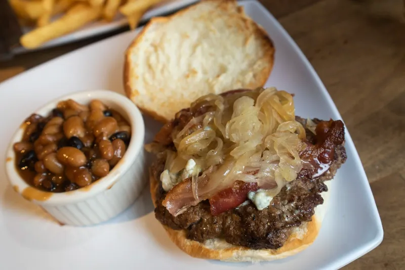 Black Hills Burger & Bun Co. (Custer)