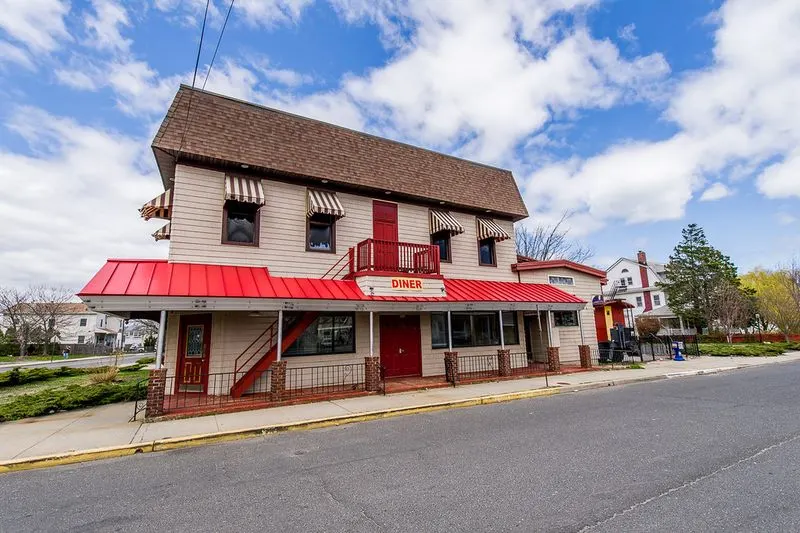 Skipping the Diner Experience