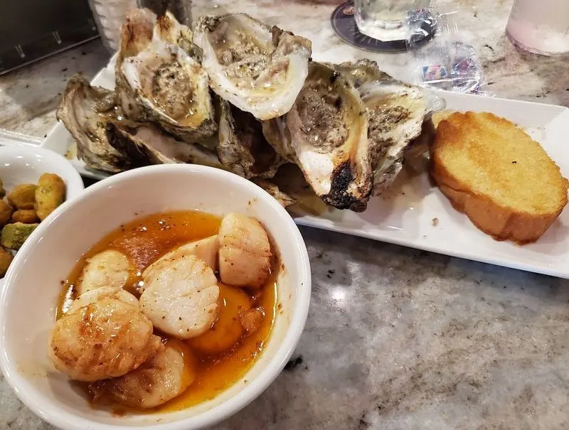 T&W Oyster Bar