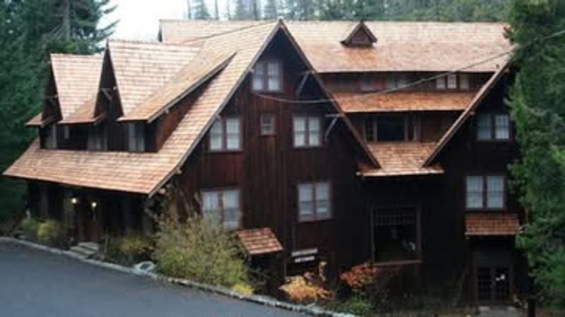 Oregon Caves Chateau