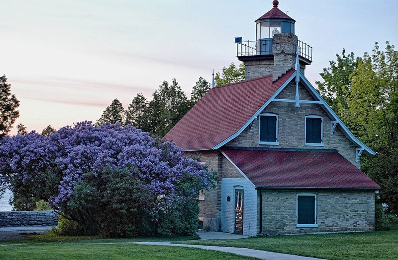 Eagle Bluff Lighthouse