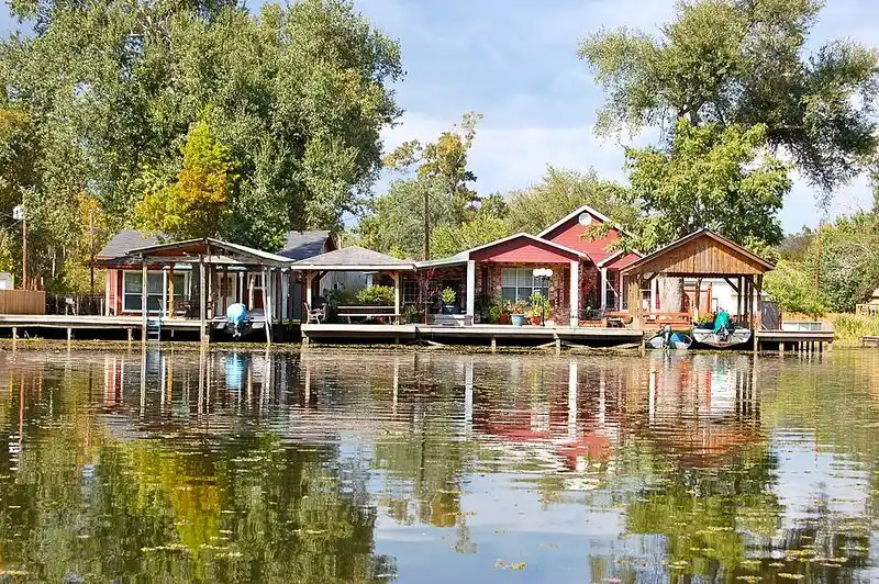 New Orleans & Louisiana Bayou Country