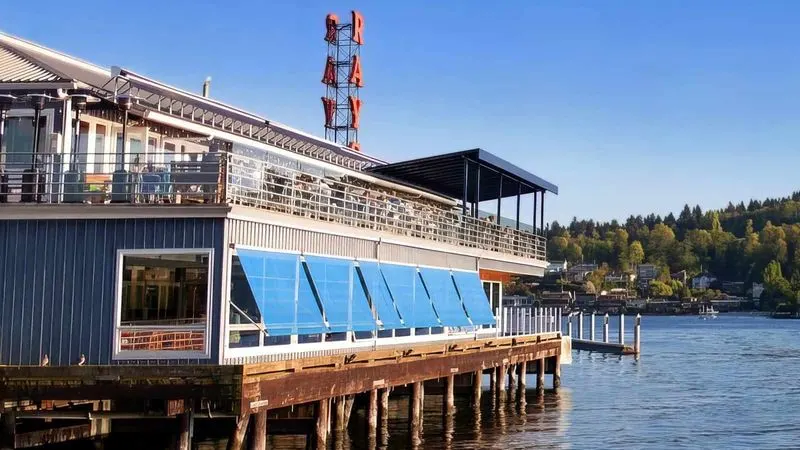 Ray’s Boathouse