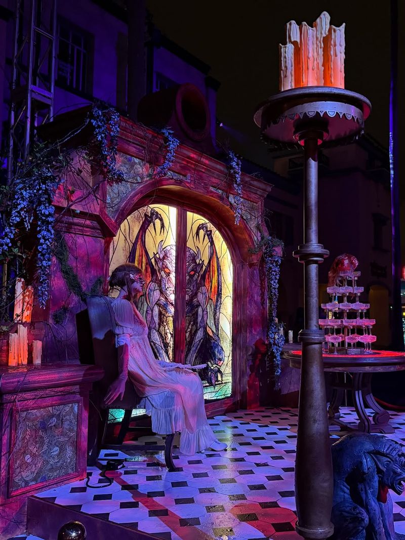 Universal-style & Theme-park Fringe Events Worldwide