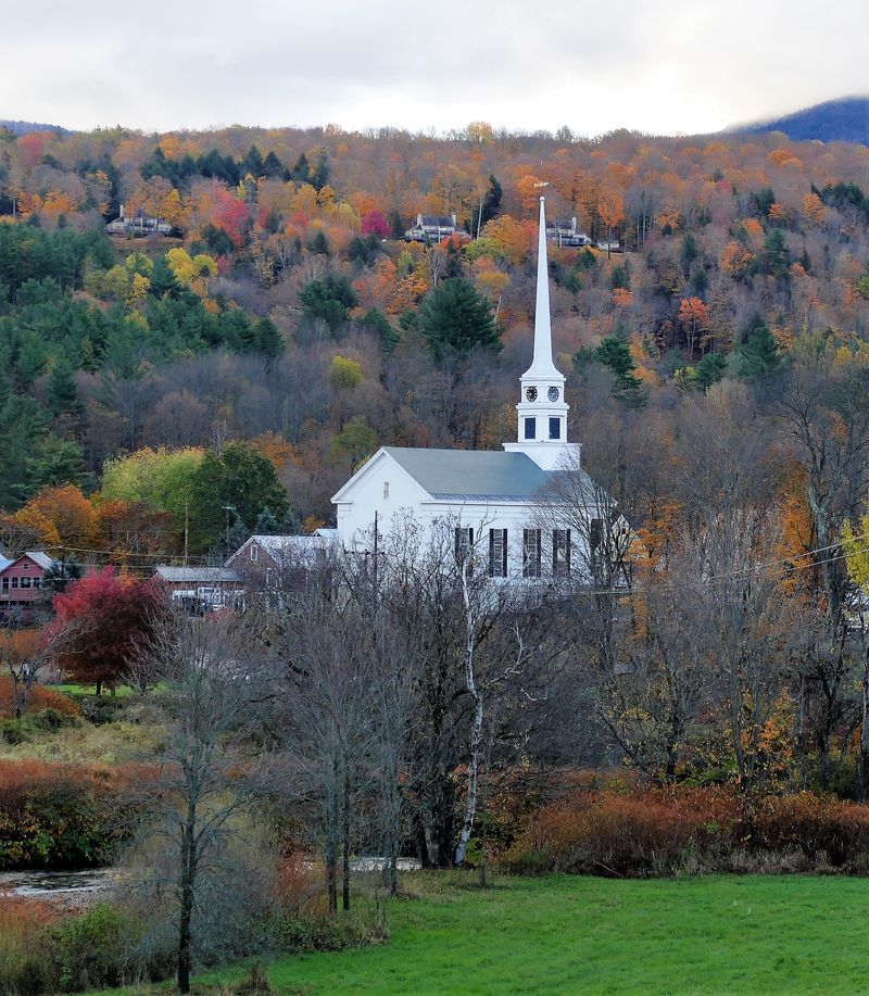 Stowe, Vermont – The East Coast’s Autumn Icon