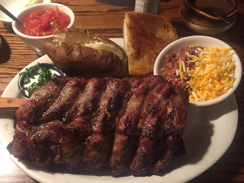 Shaw’s Steakhouse – Santa Maria