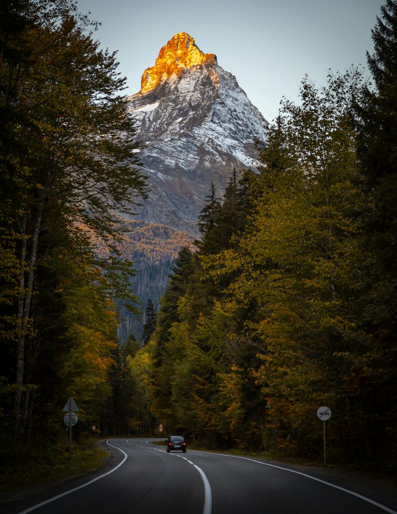 Scenic Parkway Drives & Overlooks (examples: Blue Ridge Parkway, Oregon Coast Highway)