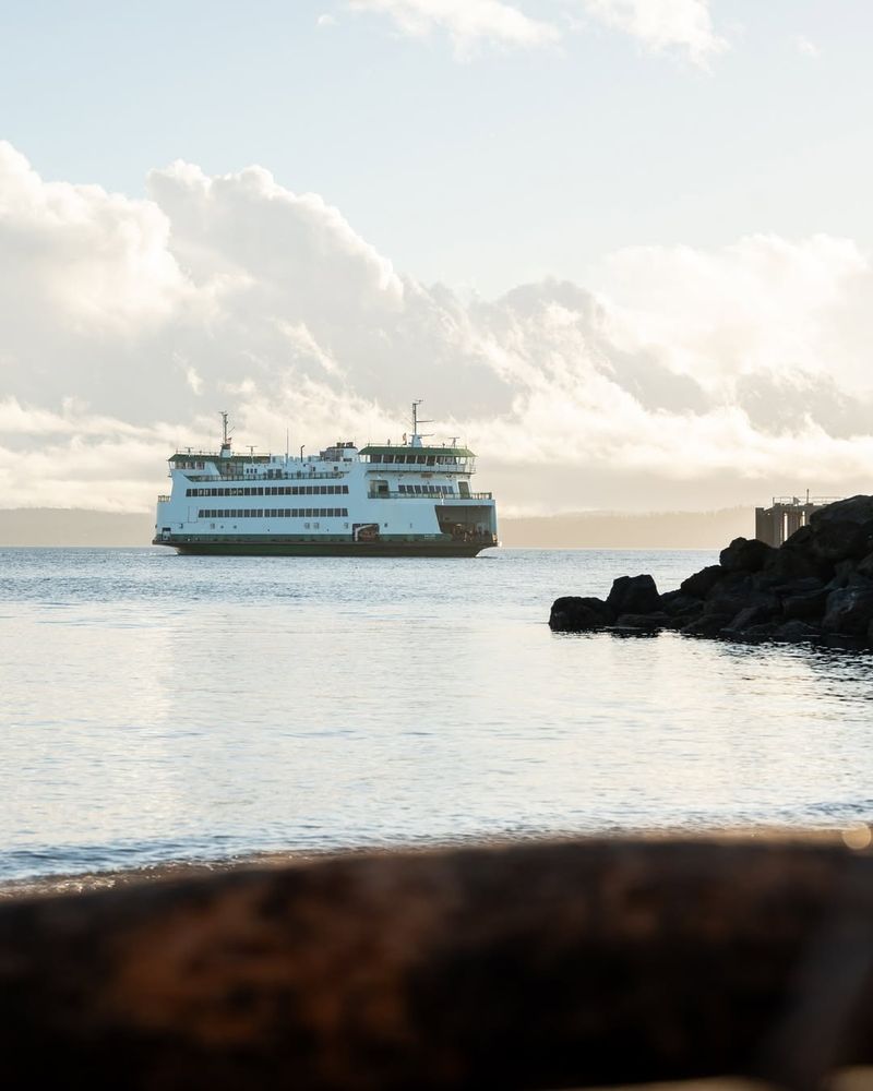 Practical Tips: Ferries, Parking, and Pacing Your Visit
