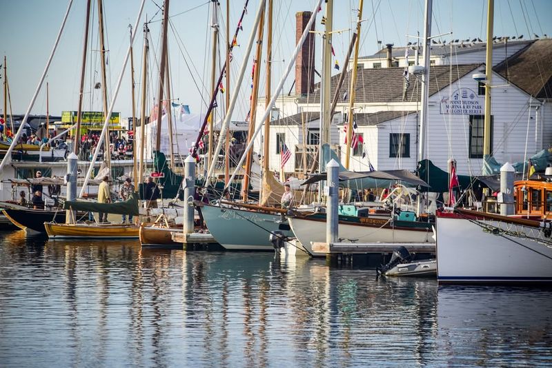Maritime Life: Boatyards and the Wooden-Boat Scene