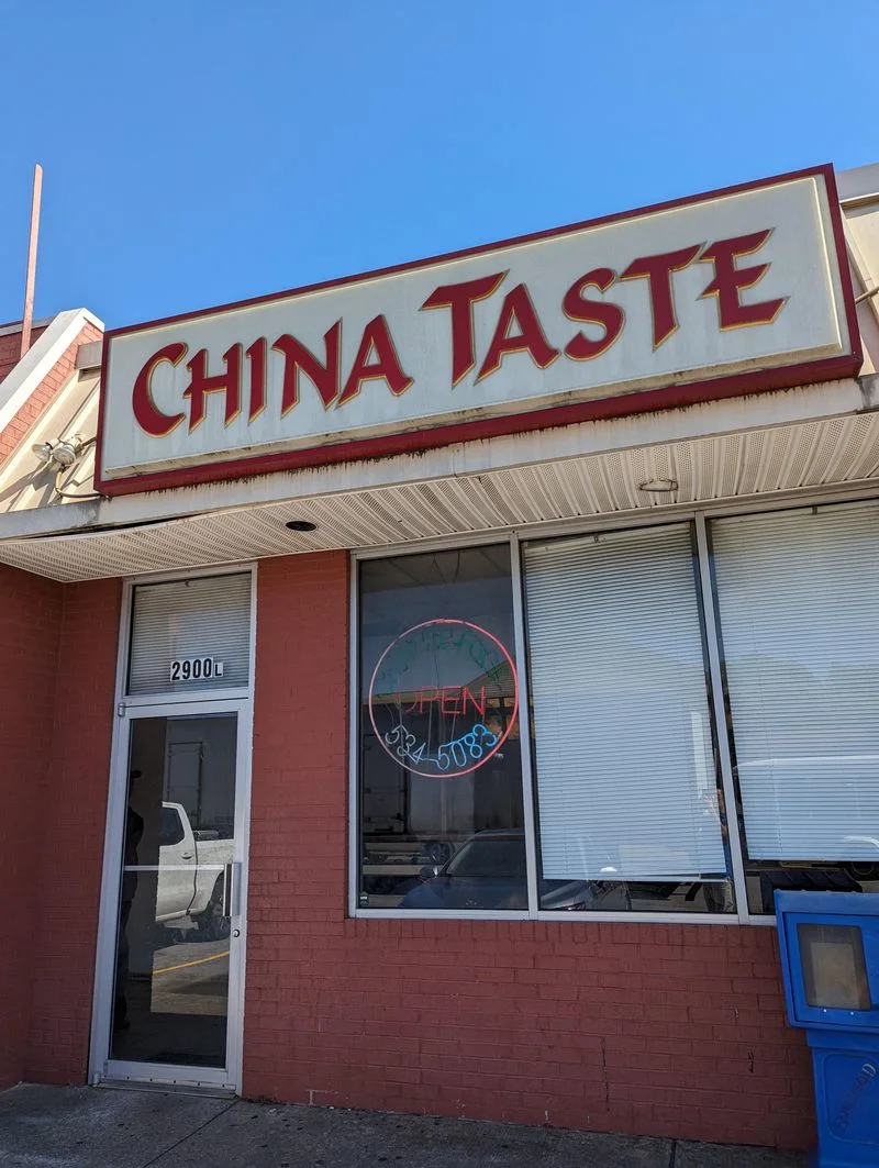 China Taste (Huntsville)