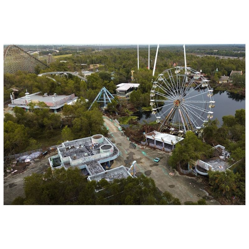 Six Flags New Orleans (formerly Jazzland) — New Orleans, Louisiana