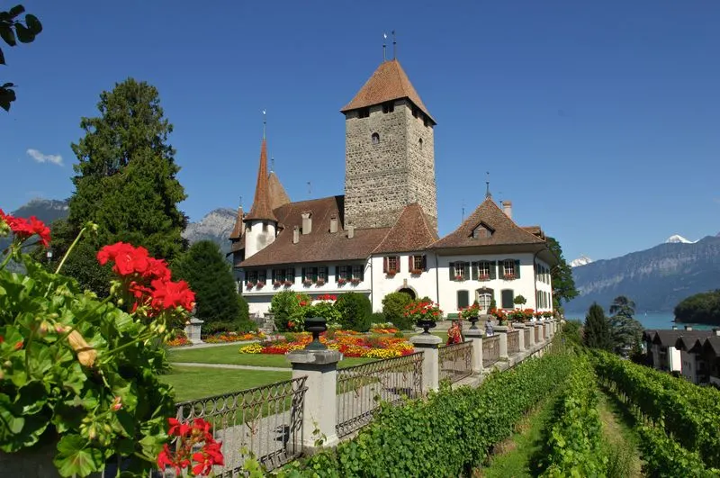 Spiez Castle & the Castle Park