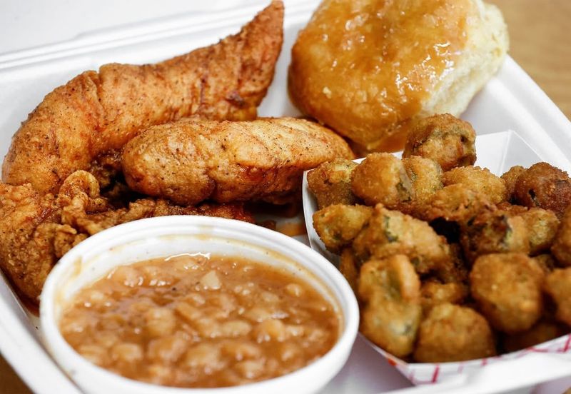 Uncle Lou’s Fried Chicken – Memphis