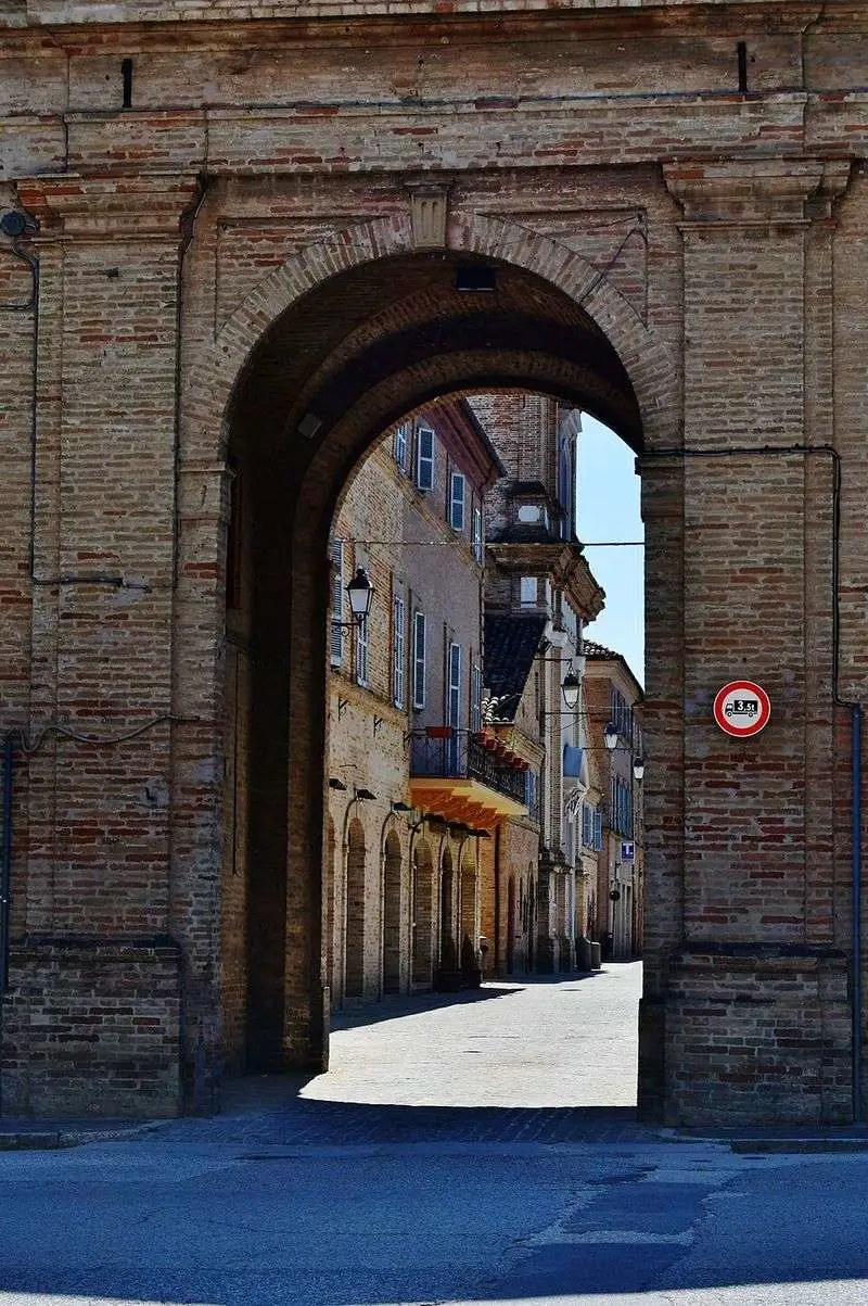 Architectural Charm: A Perfect Square in Time