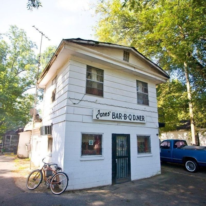 Jones Bar-B-Q Diner – Marianna