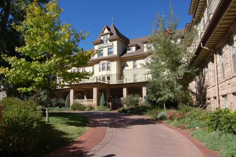 The Cliff House at Pikes Peak