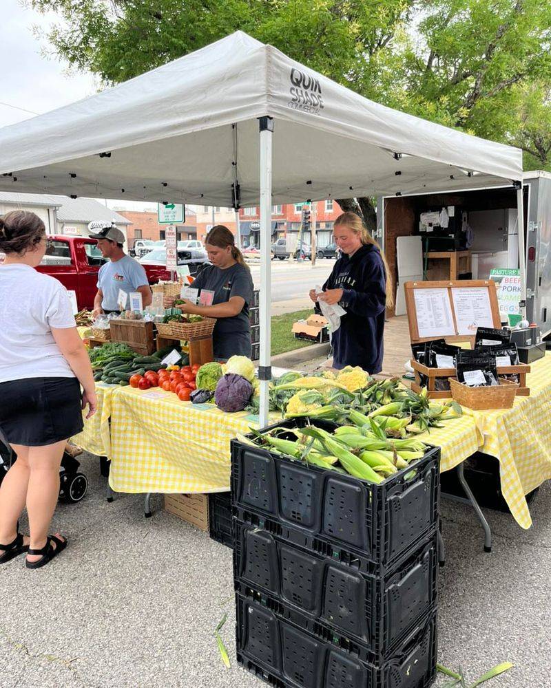 Local Flavors and Craft Experiences