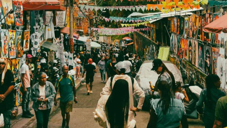 How Travelers Keep Pickpockets Away on Trips Across the Globe