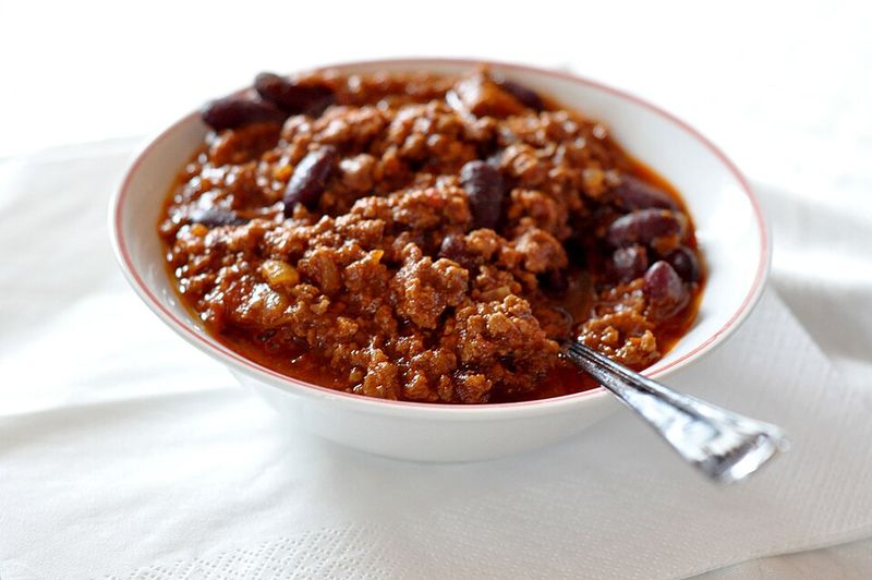 Chili (bowl-style / con carne variations)