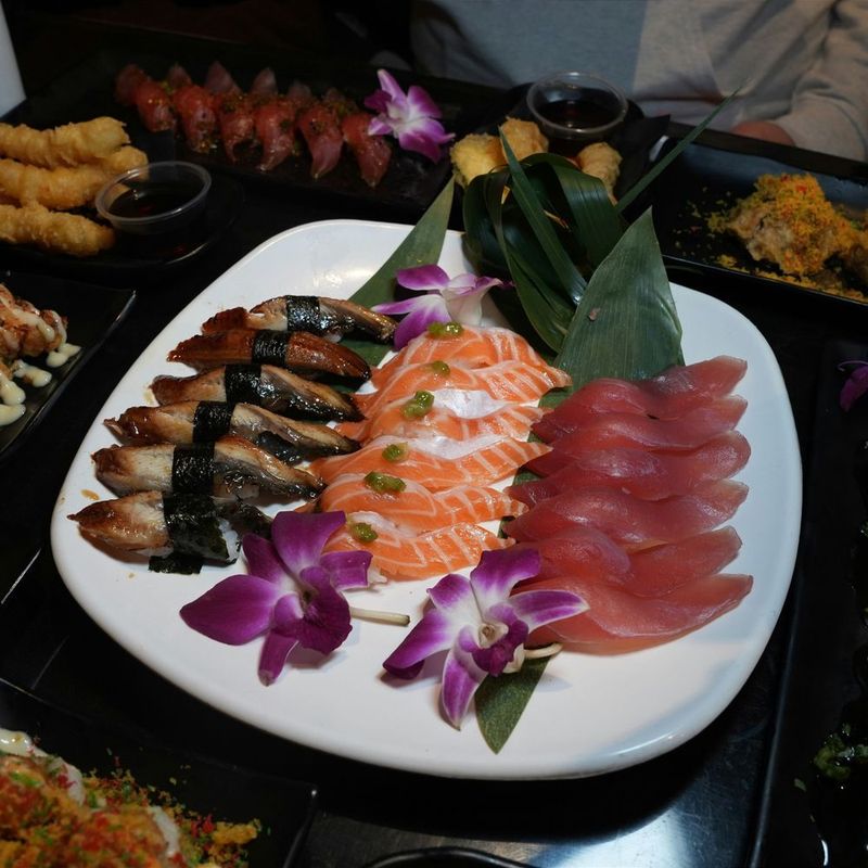 Sakura Sushi & Grill