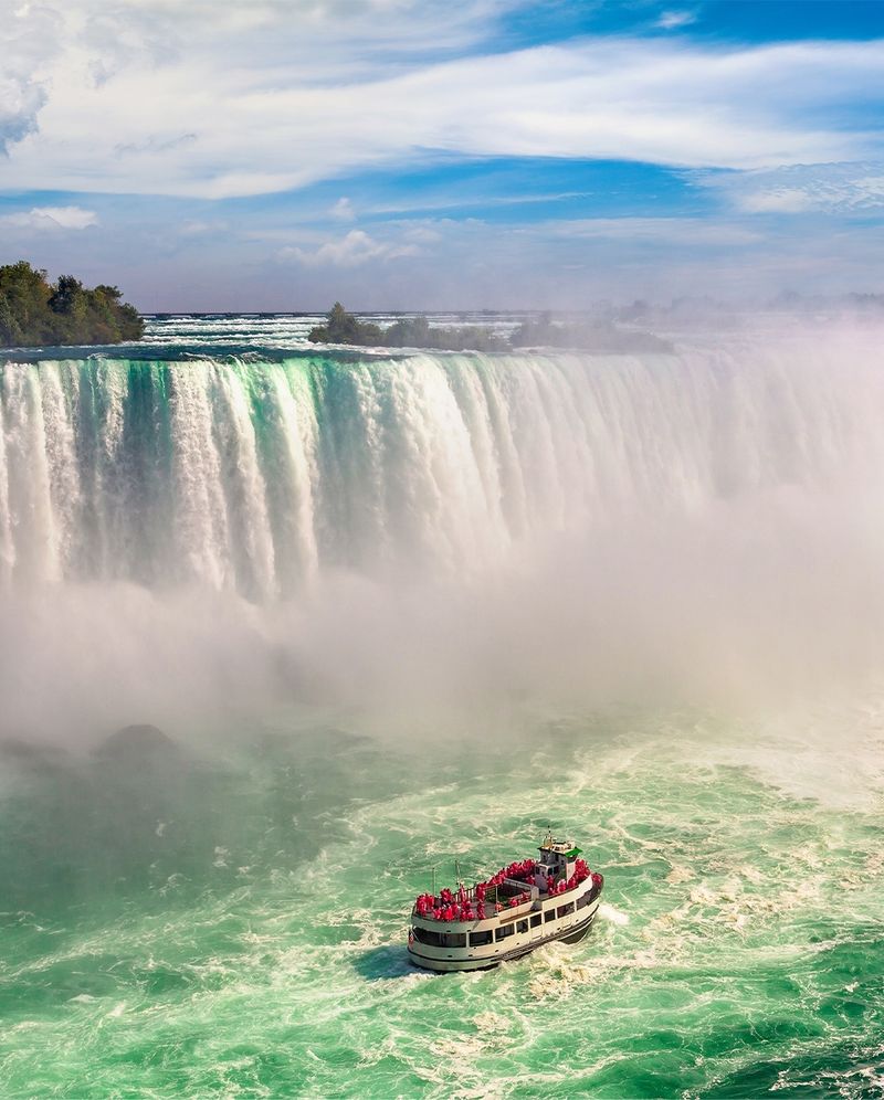 Boat Tours That Get You Soaked